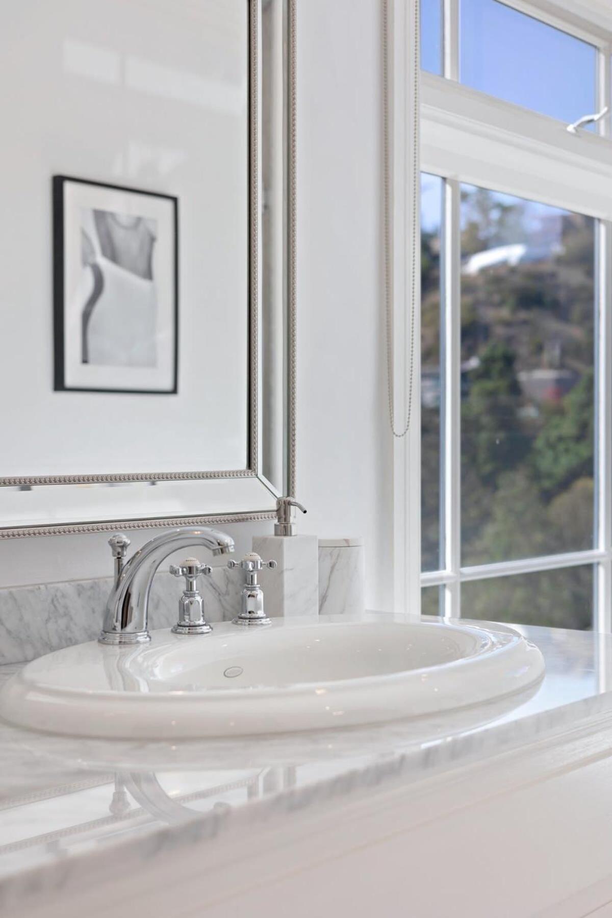 Chateau Beverly Hills by Stay Awhile Villas