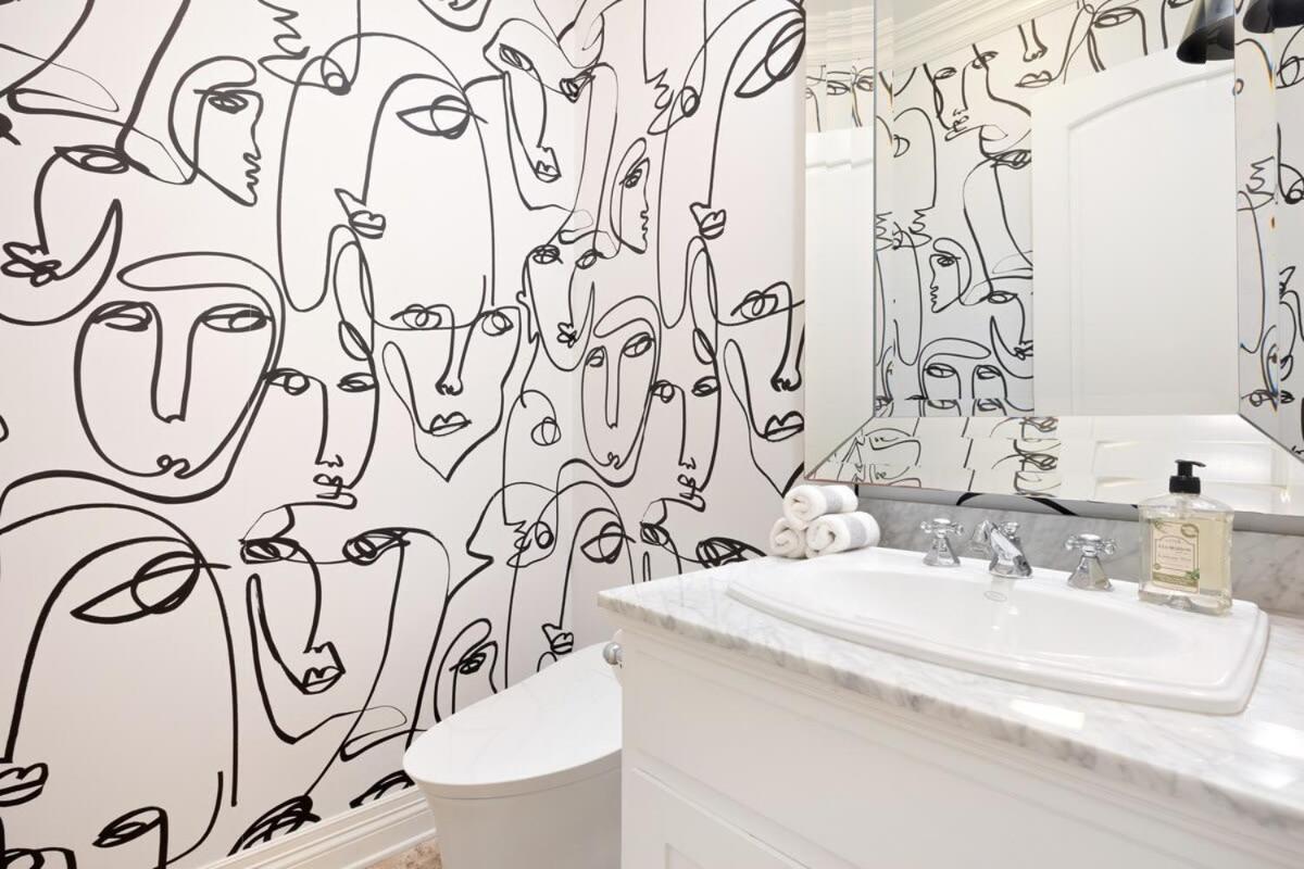 Chateau Beverly Hills by Stay Awhile Villas