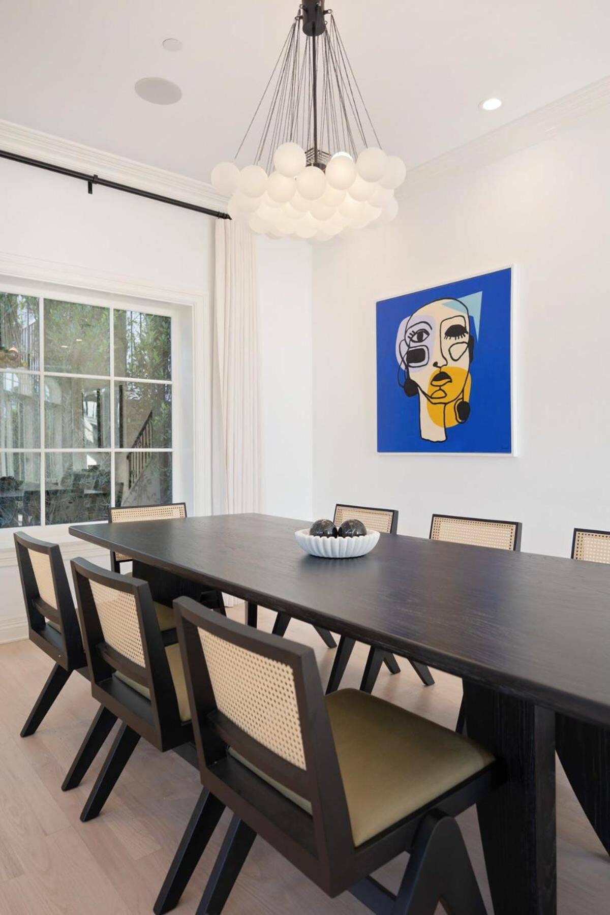Chateau Beverly Hills by Stay Awhile Villas