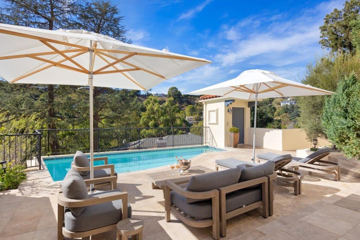 Chateau Beverly Hills by Stay Awhile Villas