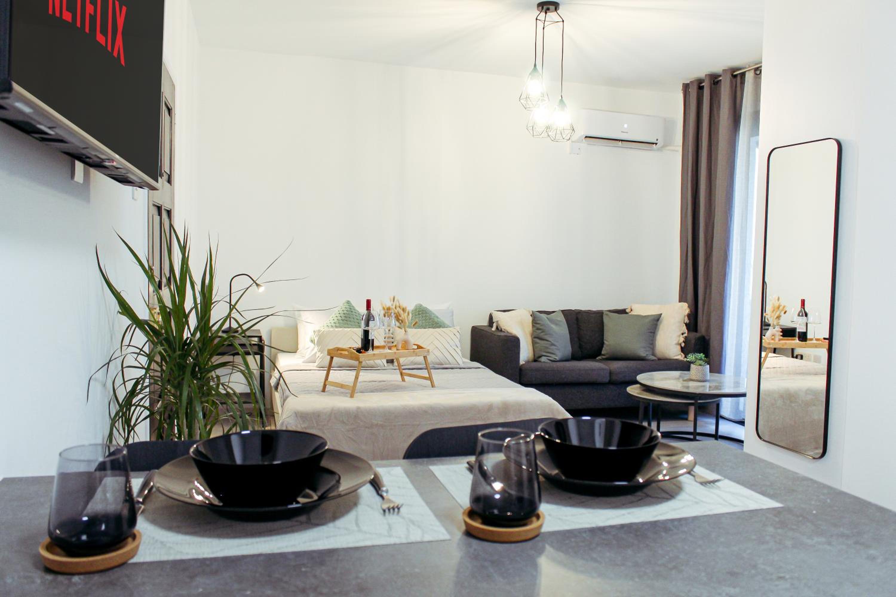 Cozy Studio Apt - Tourist Area Collection