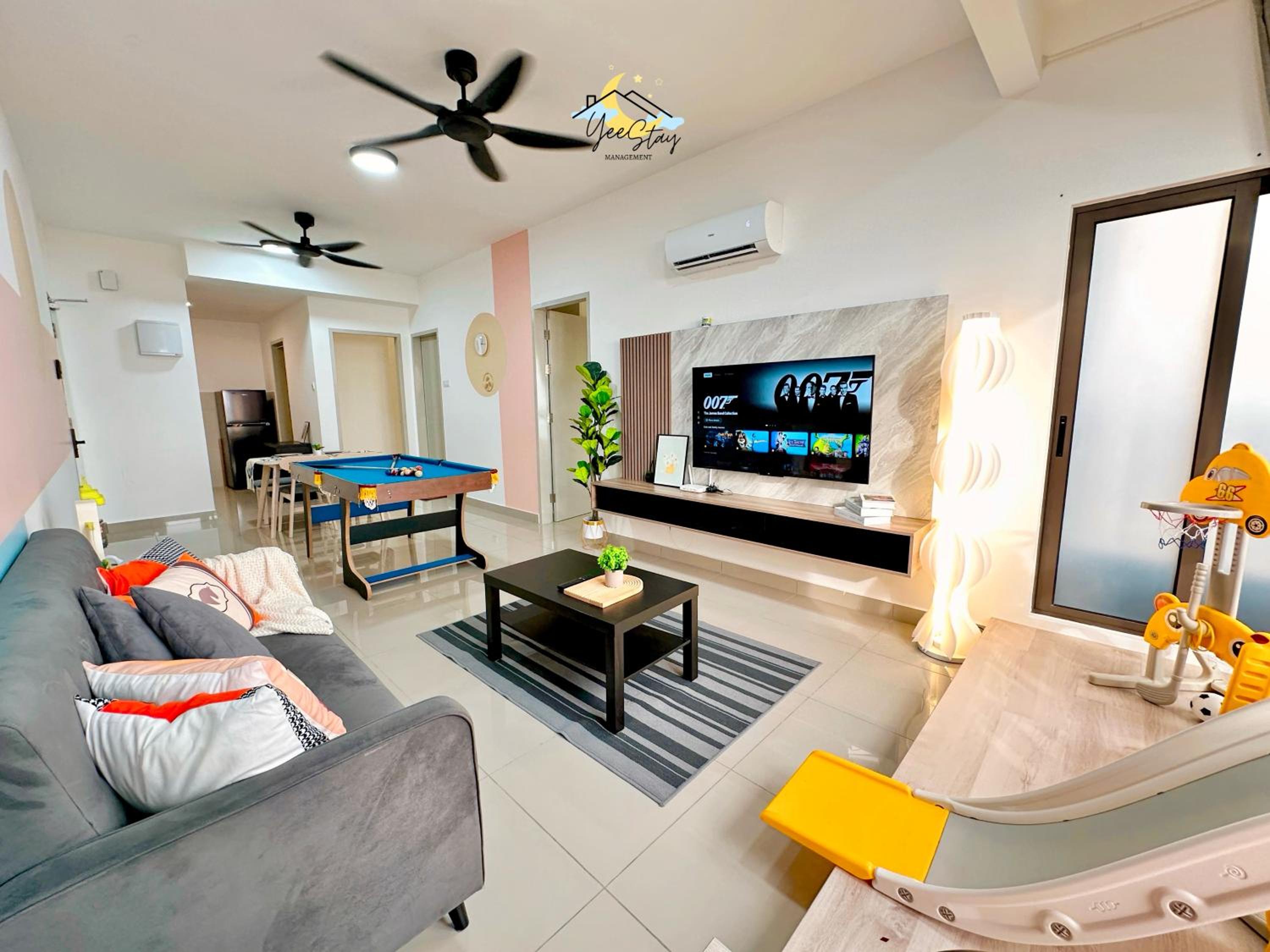 SeaView PoolView CityView BaliResidence Video game 5minJonker photo 3