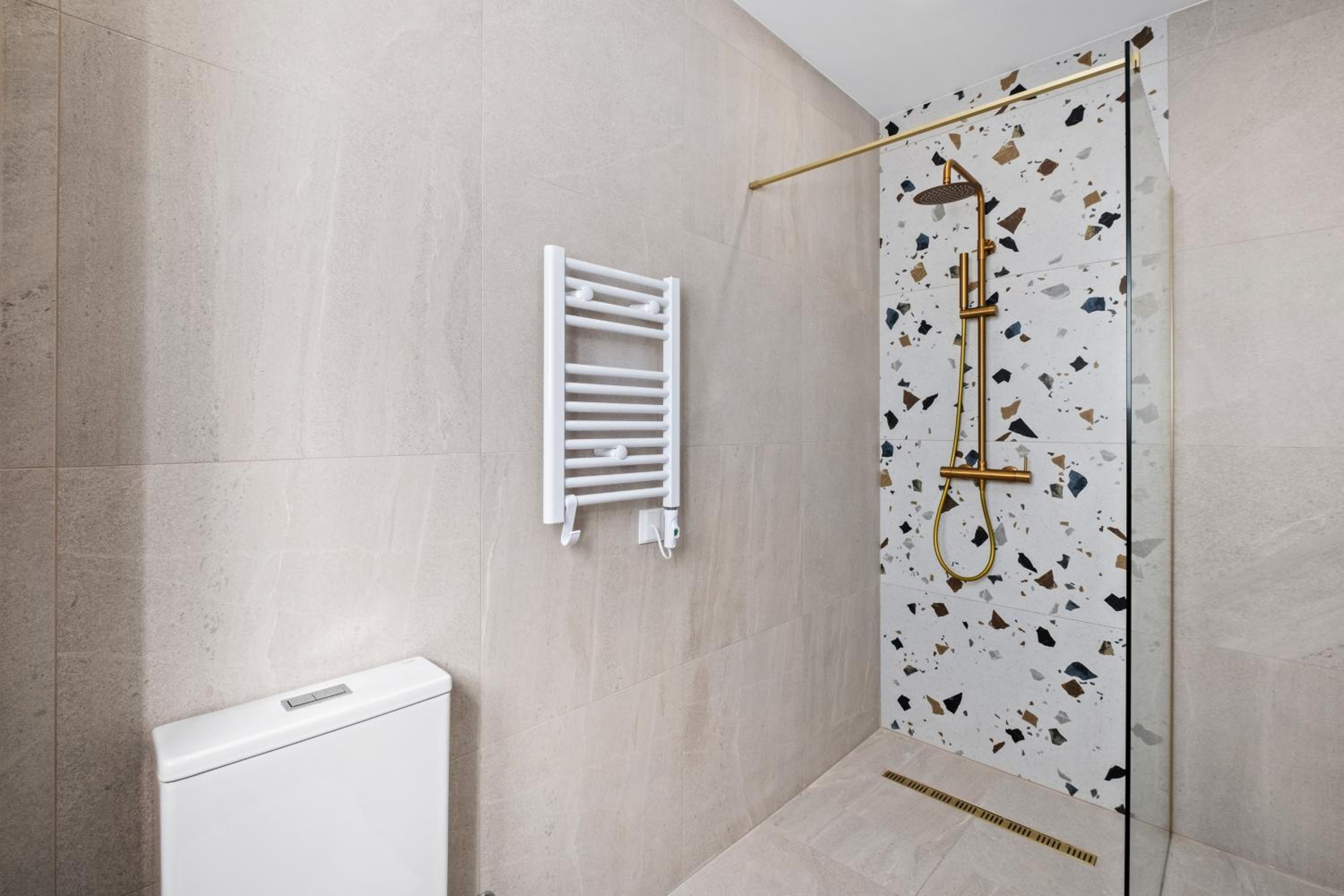 NEW Luxury Townhouse 2BR-2BA Large Terrace & Pool