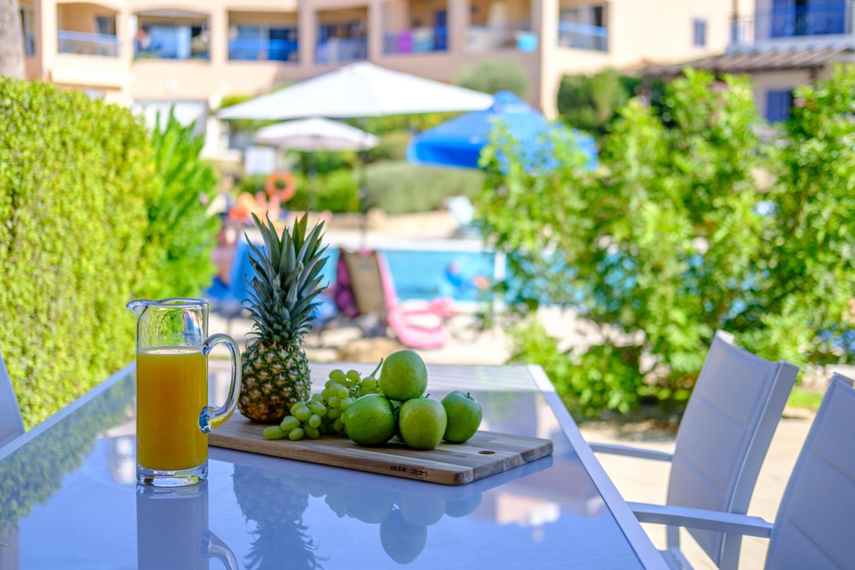 NEW Luxury Townhouse 2BR-2BA Large Terrace & Pool