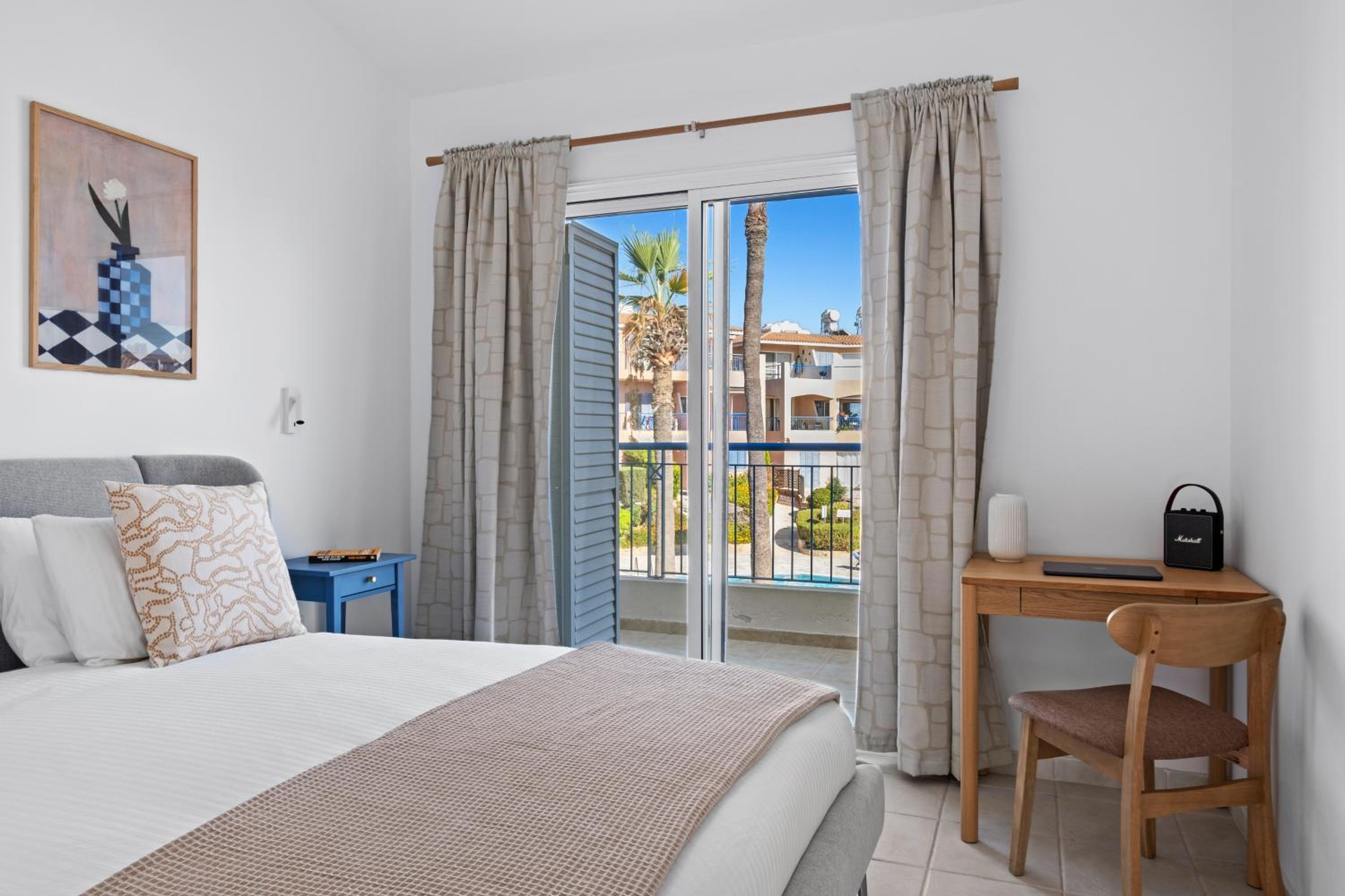 NEW Luxury Townhouse 2BR-2BA Large Terrace & Pool