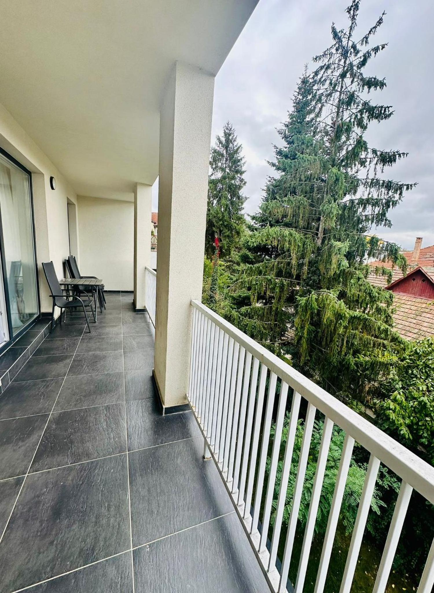 Arya Apartment-Free underground parking-ULTRACENTRAL