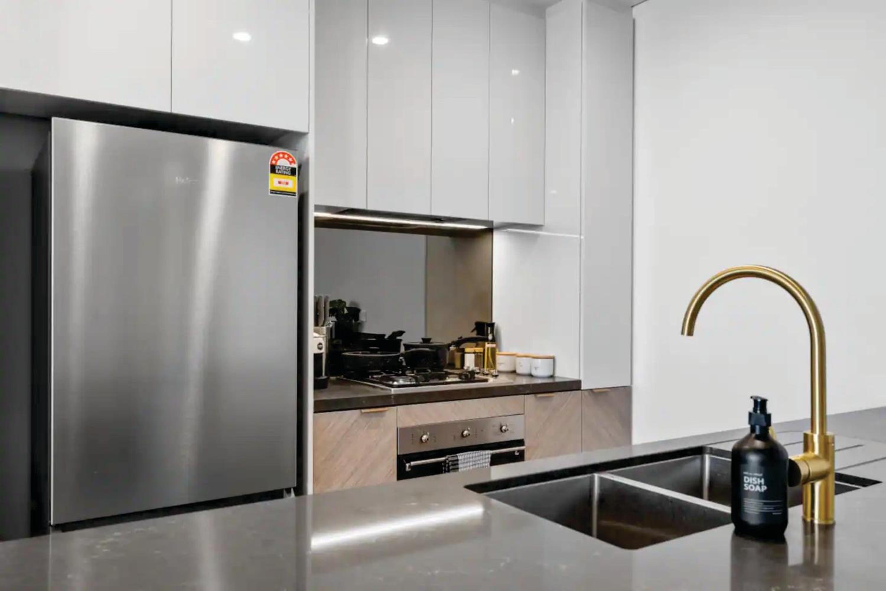 Serain Residences on 88 Esplanade Surfers Paradise