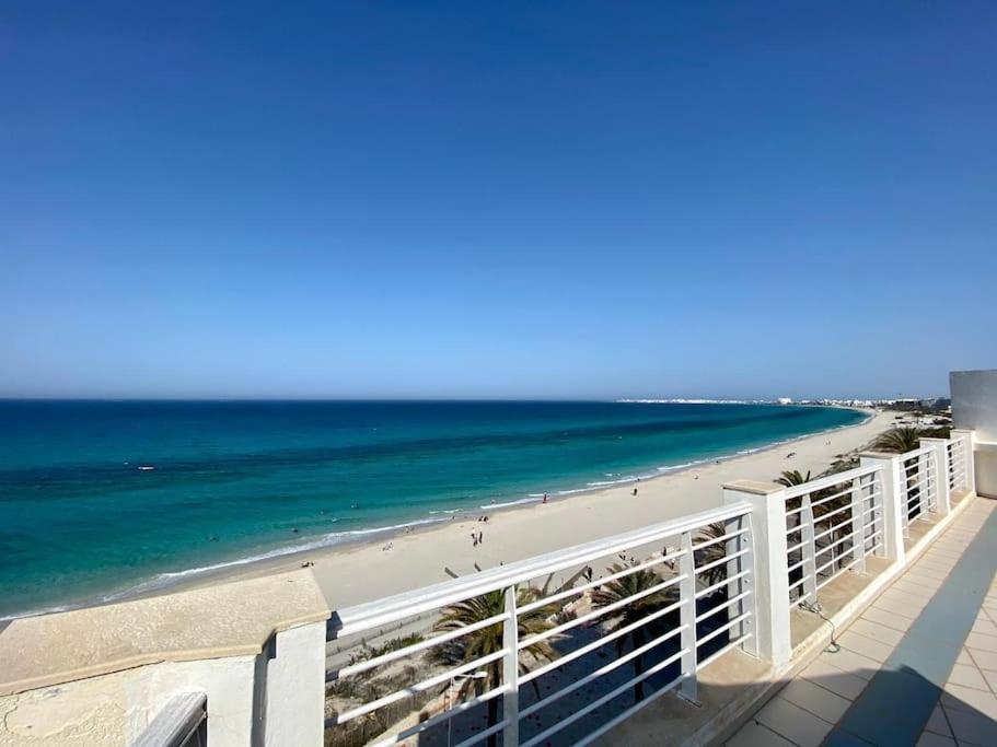 Penthouse waterfront apartment with large terrace
