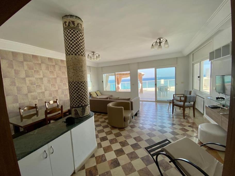 Penthouse waterfront apartment with large terrace