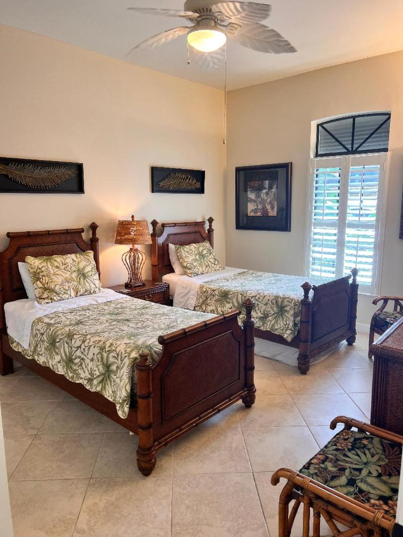 Imperial Paradise Naples