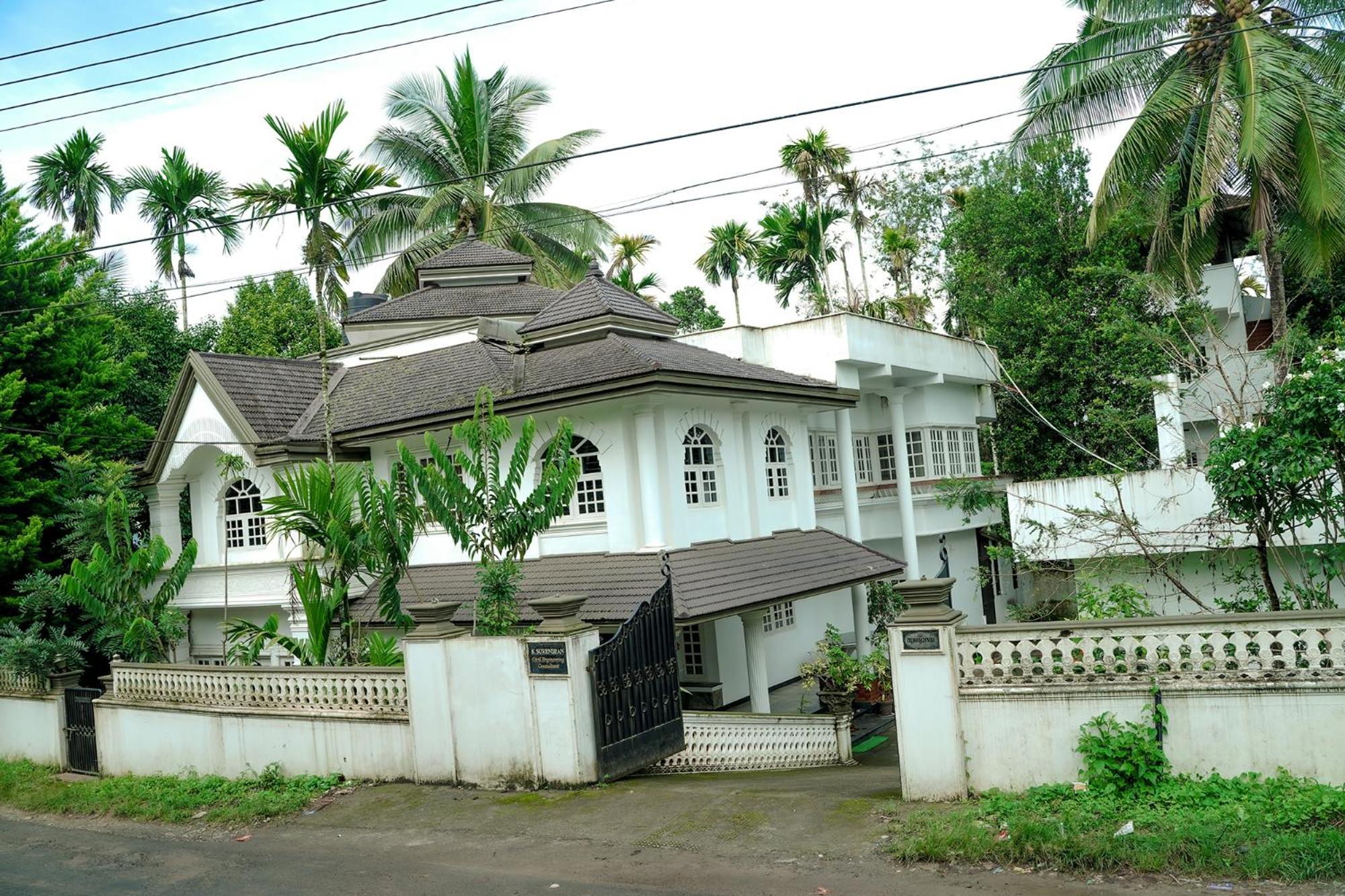 Bougain Villa Service Villa view 4