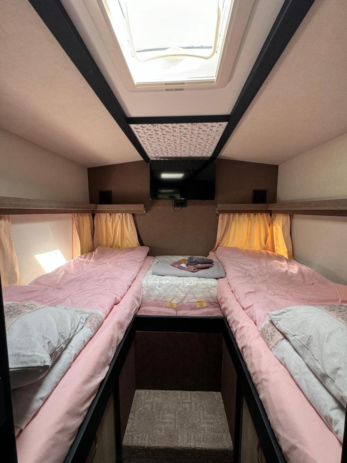 Moonlight Caravan Rental
