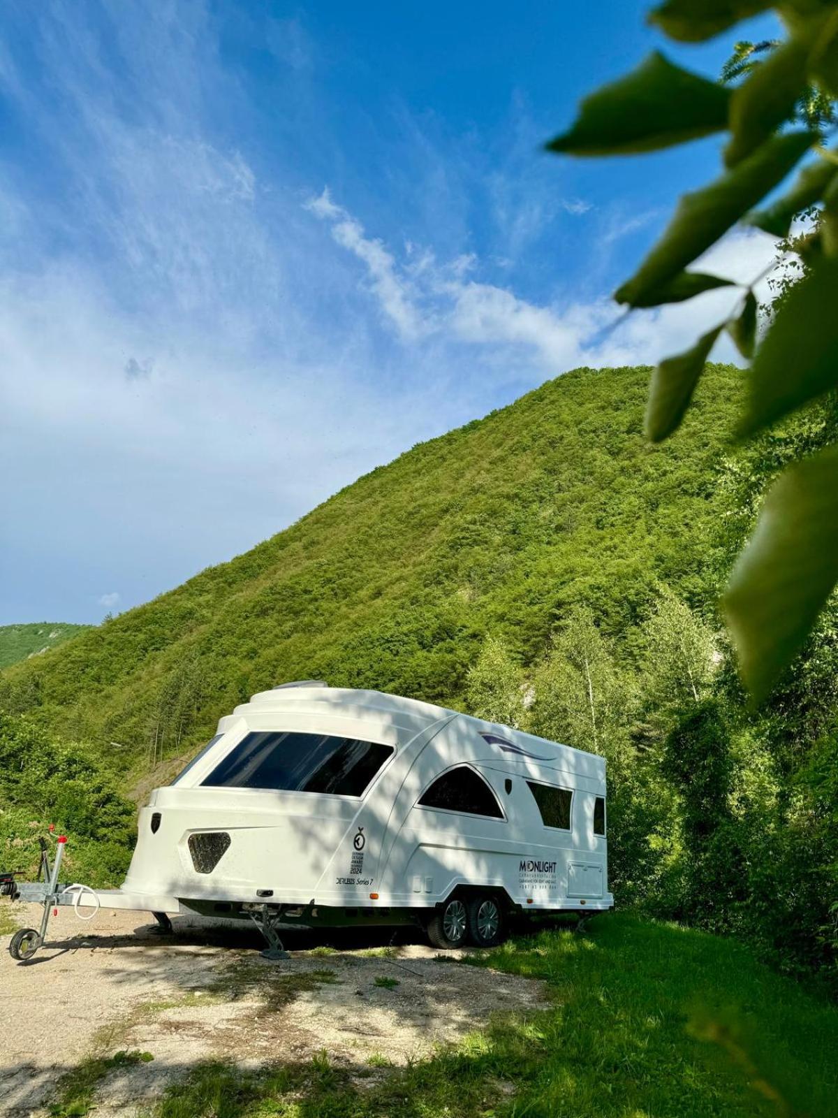 Moonlight Caravan Rental