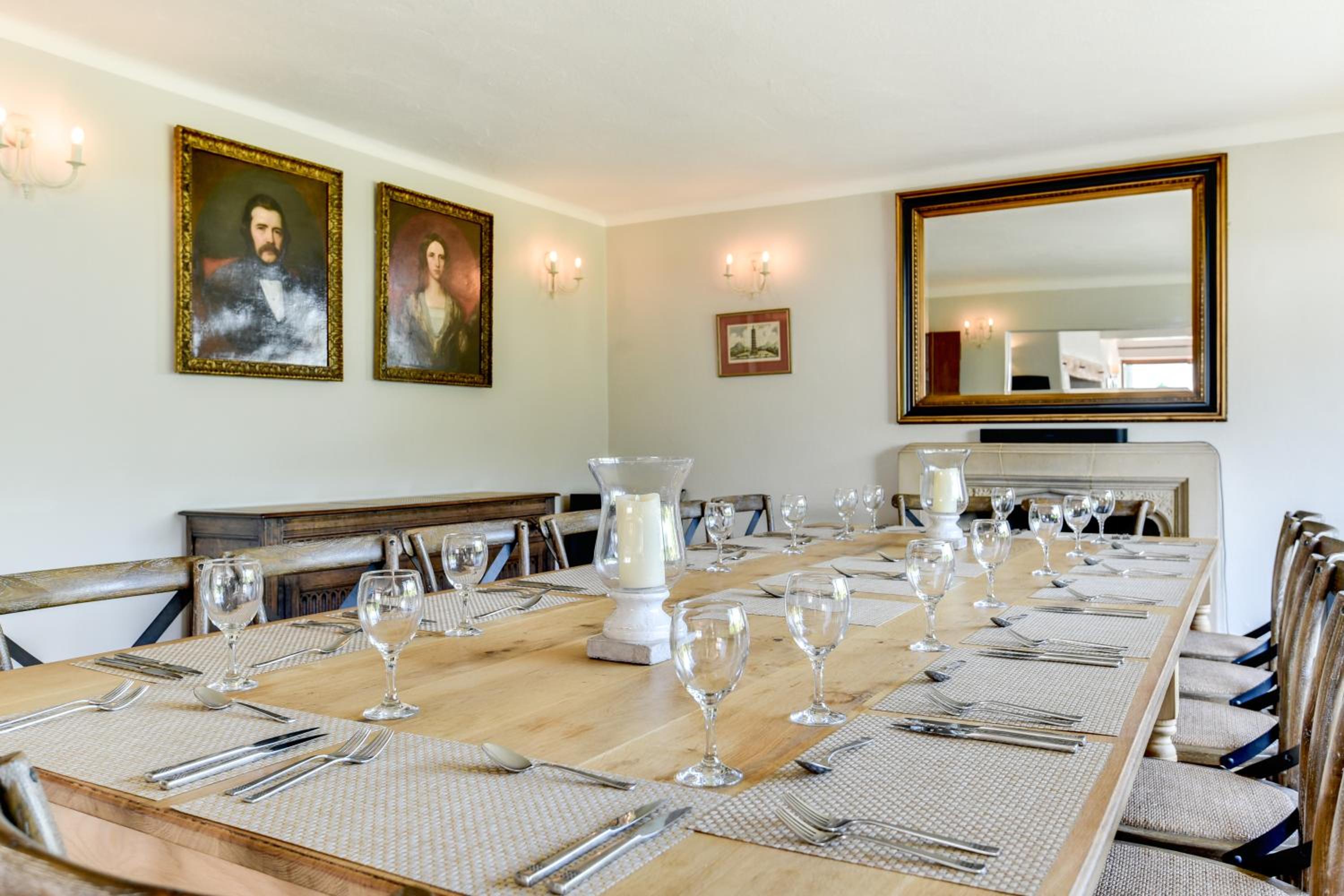 Oldfield house, walking distance of pub & sea view 5