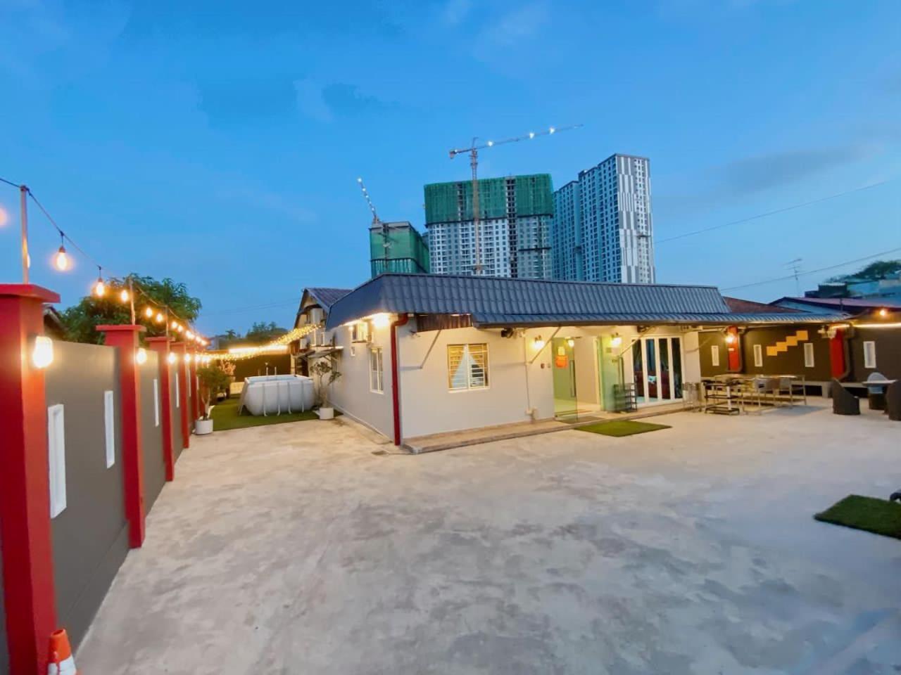 B02 Istimewa Pandan Bungalow Homestay Jb In Kg Pandan