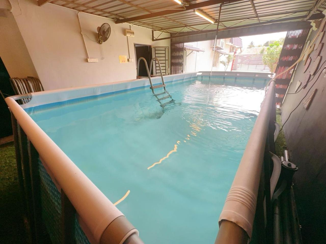 B02 Istimewa Pandan Bungalow Homestay Jb In Kg Pandan
