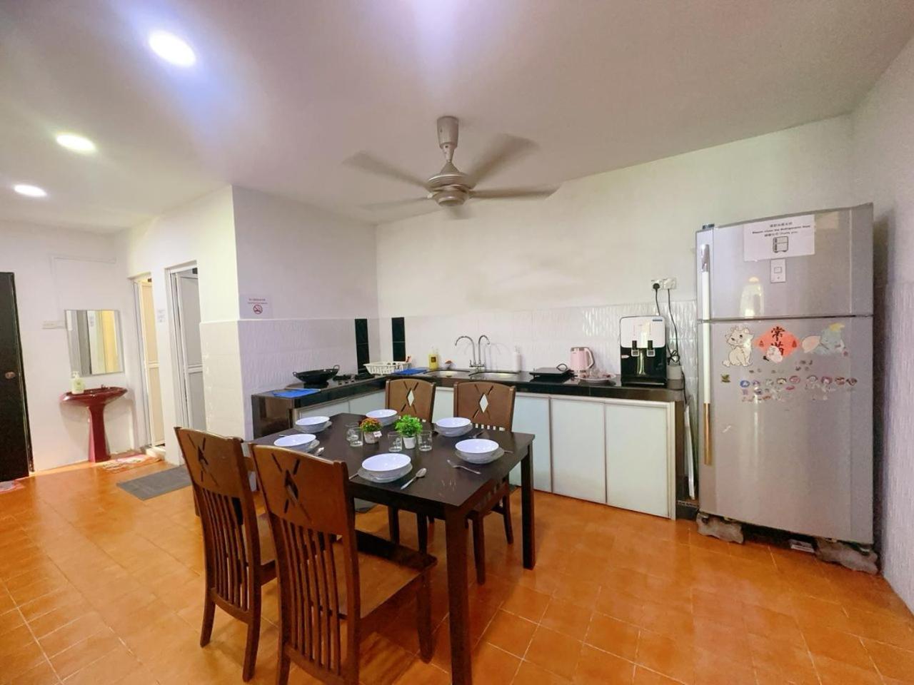 B02 Istimewa Pandan Bungalow Homestay Jb In Kg Pandan