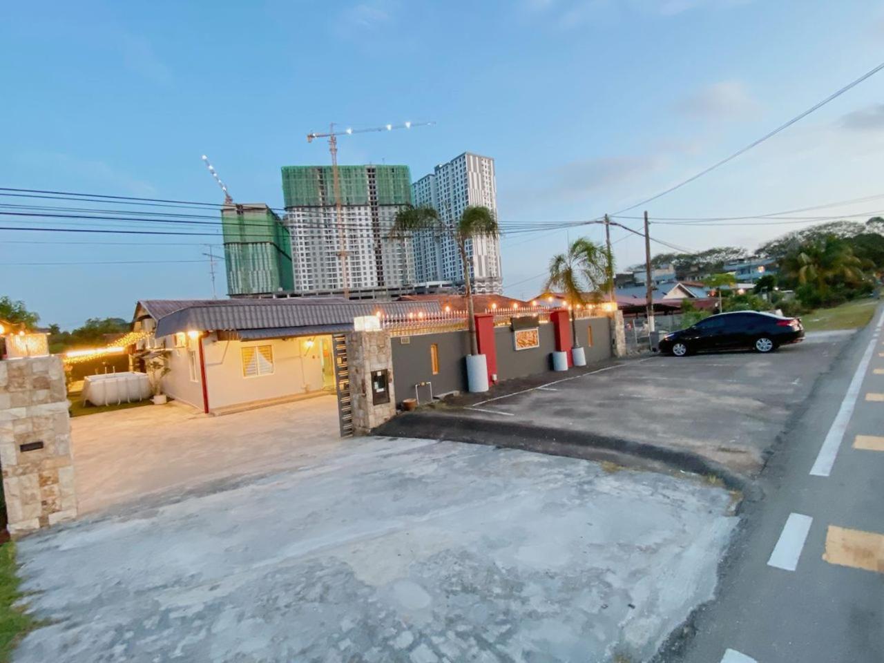 B02 Istimewa Pandan Bungalow Homestay Jb In Kg Pandan