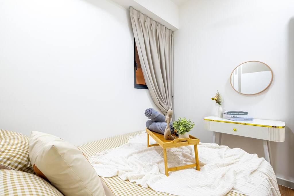 M Vertica CityLifestyle 8pax LRTMrt