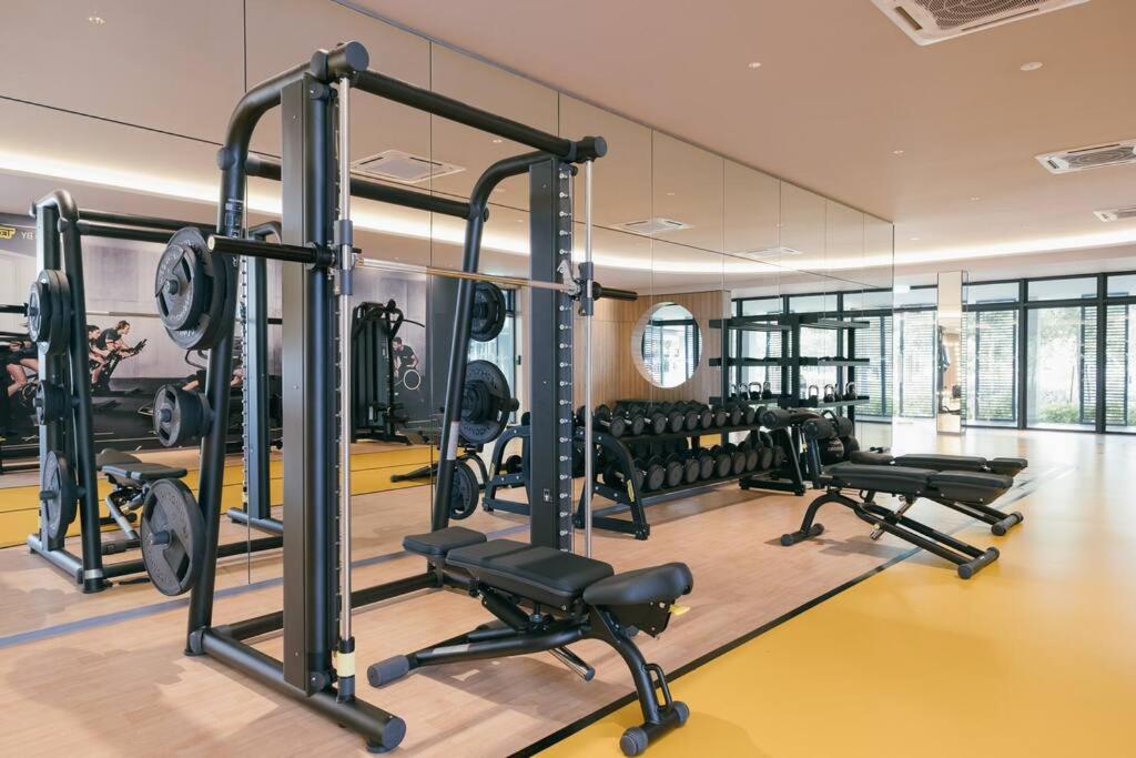 M Vertica CityLifestyle 8pax LRTMrt