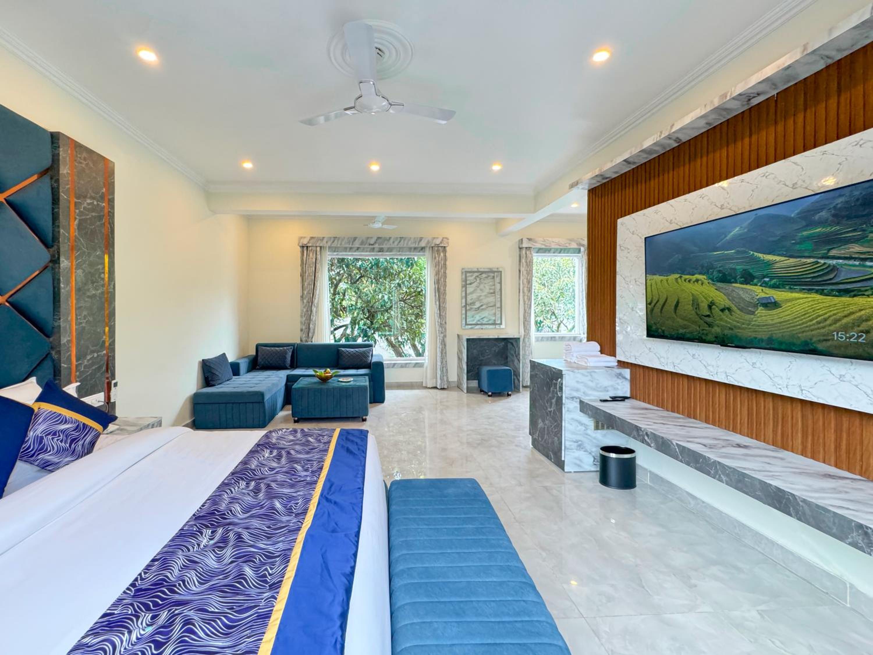 hotel room