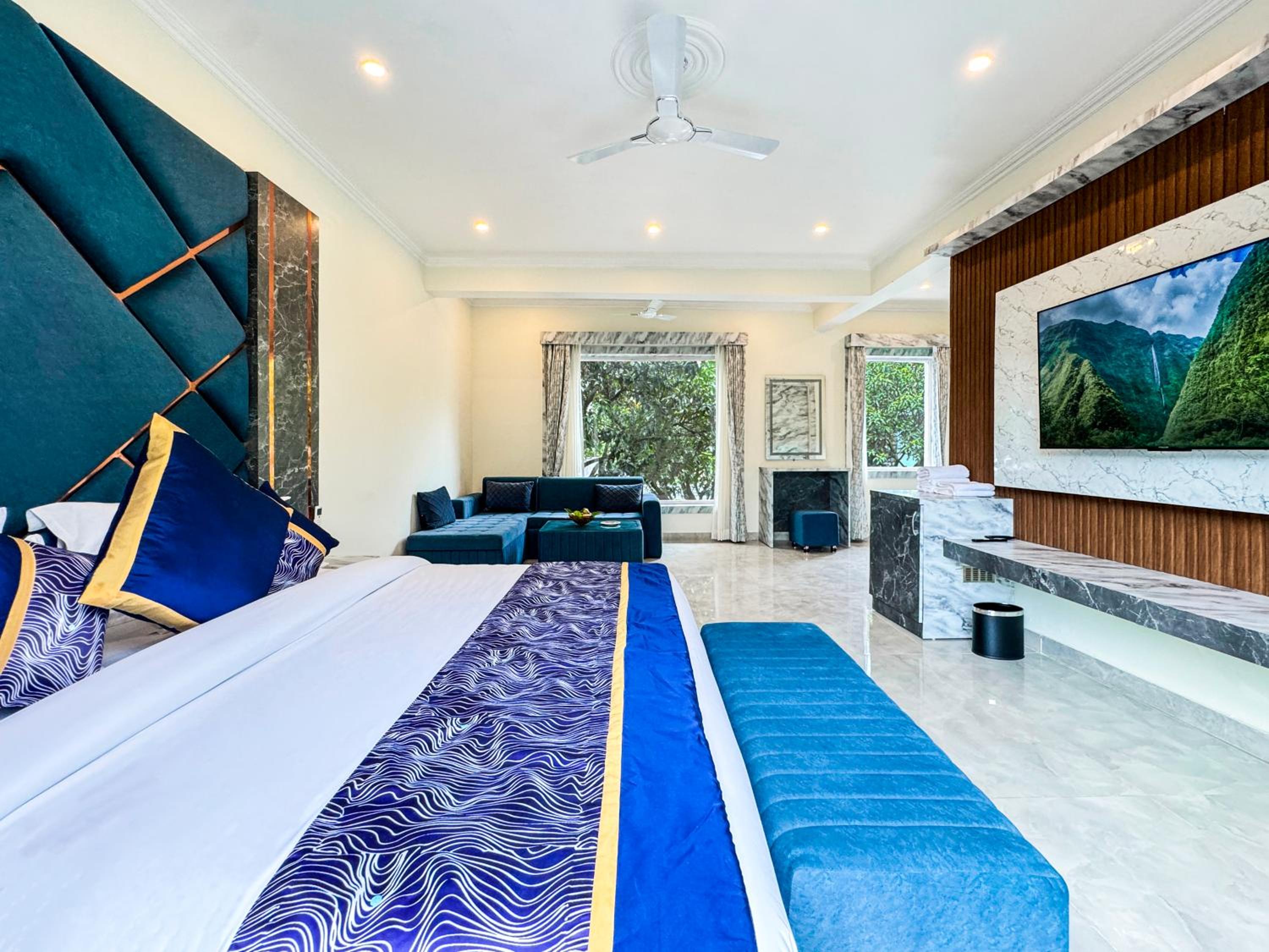 hotel room