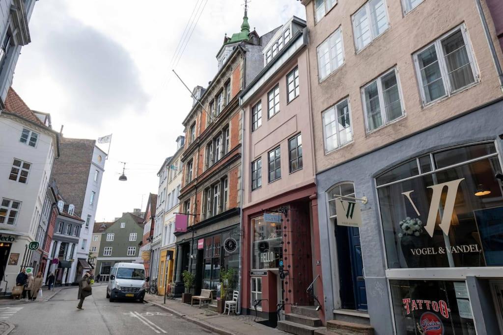 Super Cozy Apartment in Downtown CPH
