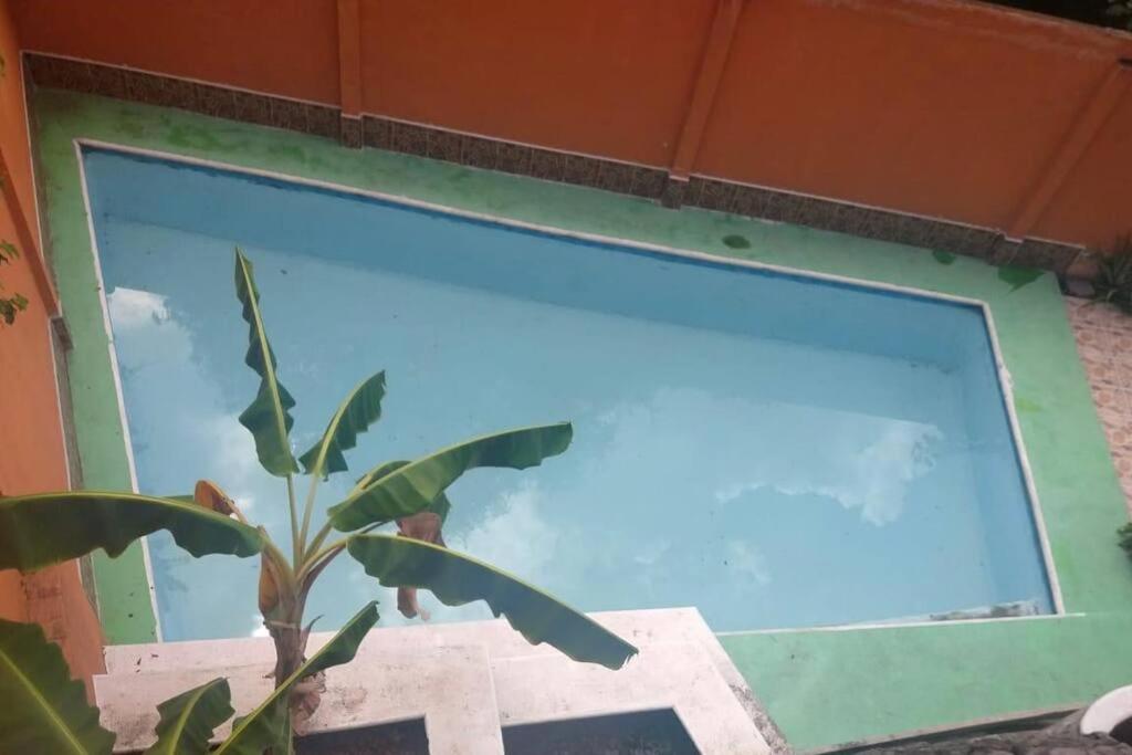 Recámara para dos personas, WiFi y piscina view 4