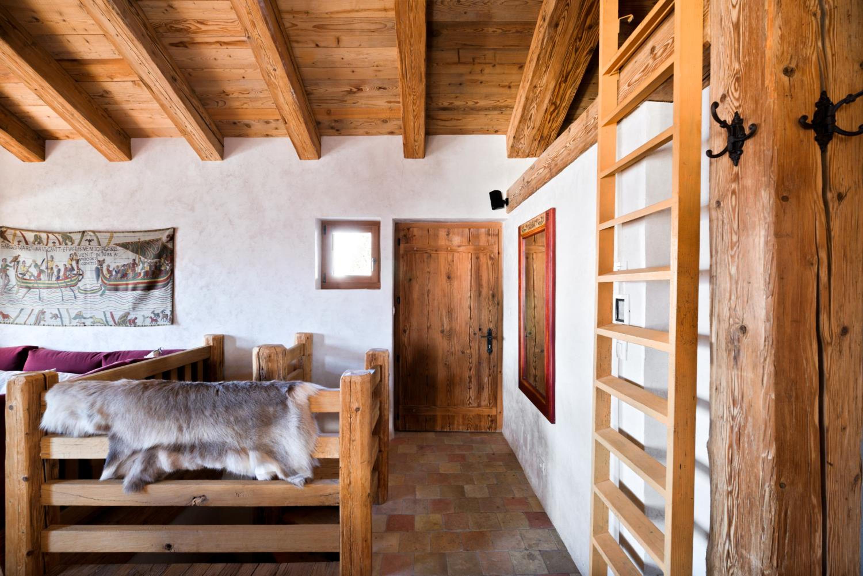 La Ruinette-lovely Ski Inski Out Verbier Chalet