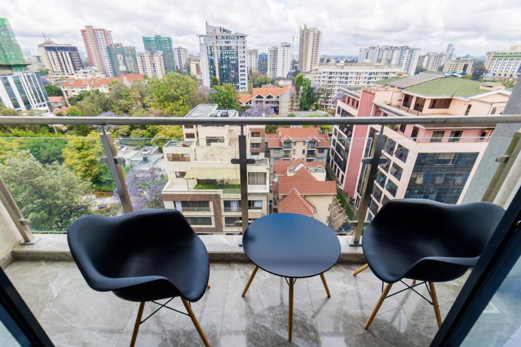 Castello Suite - Luxury 2 bedroom Apartment view 5