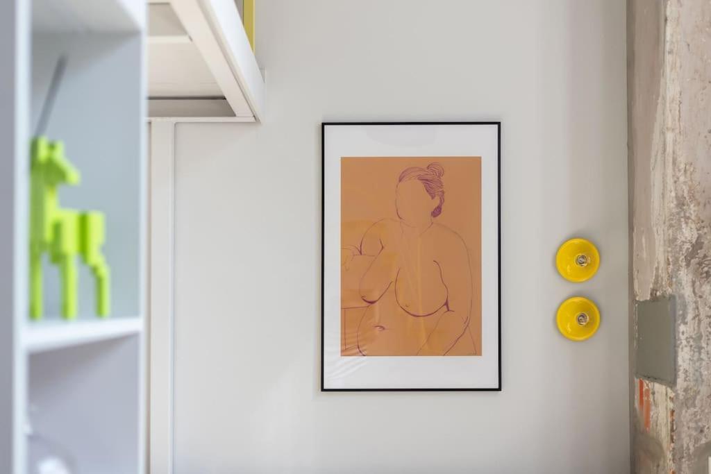 Artsy Design Loft - Hip District Uptown Vilnius view 3