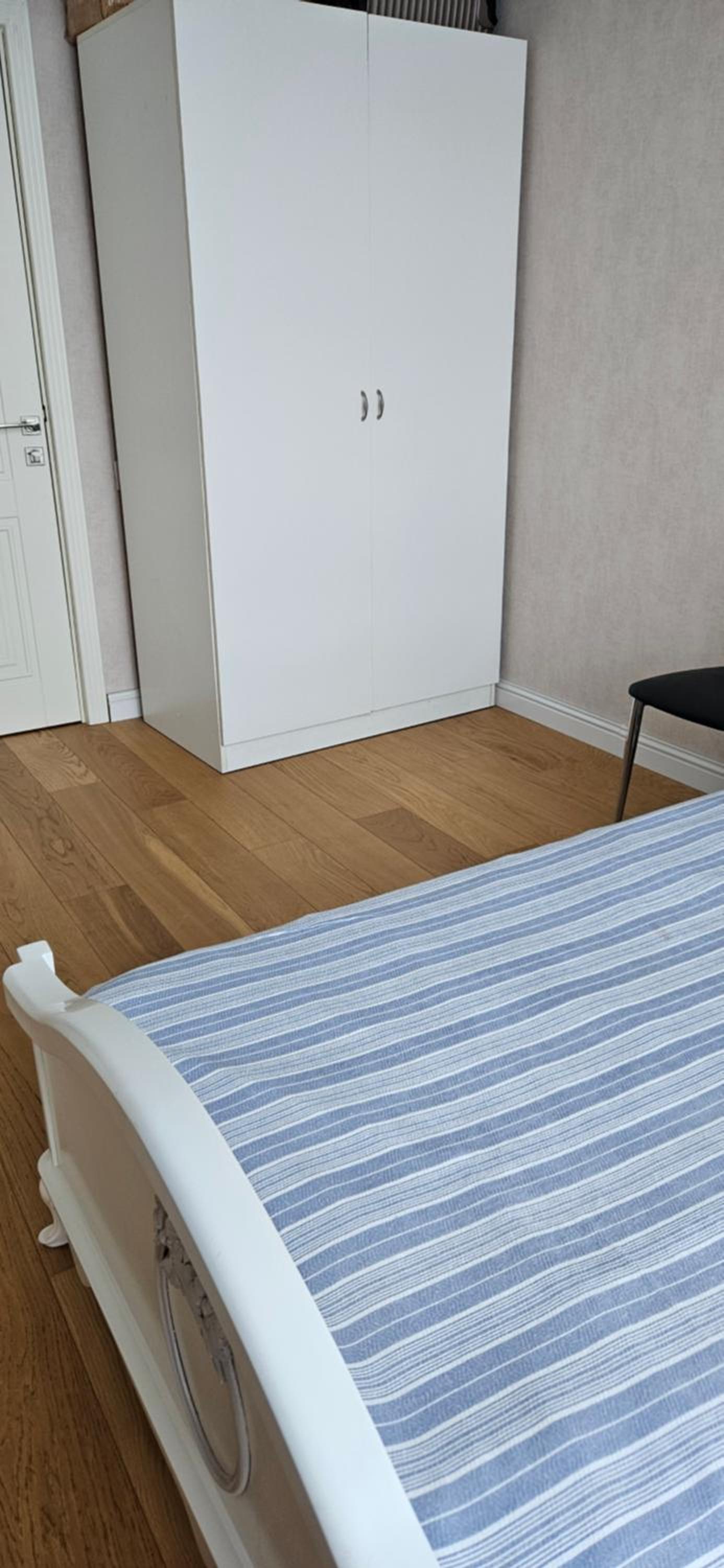 Apartment 23