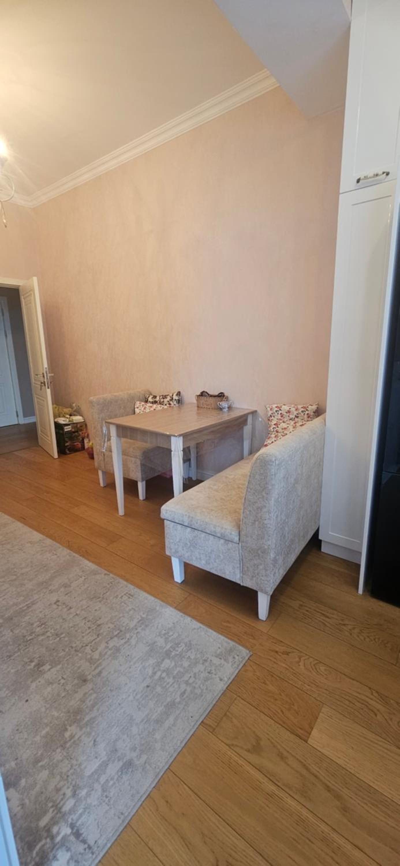Apartment 23