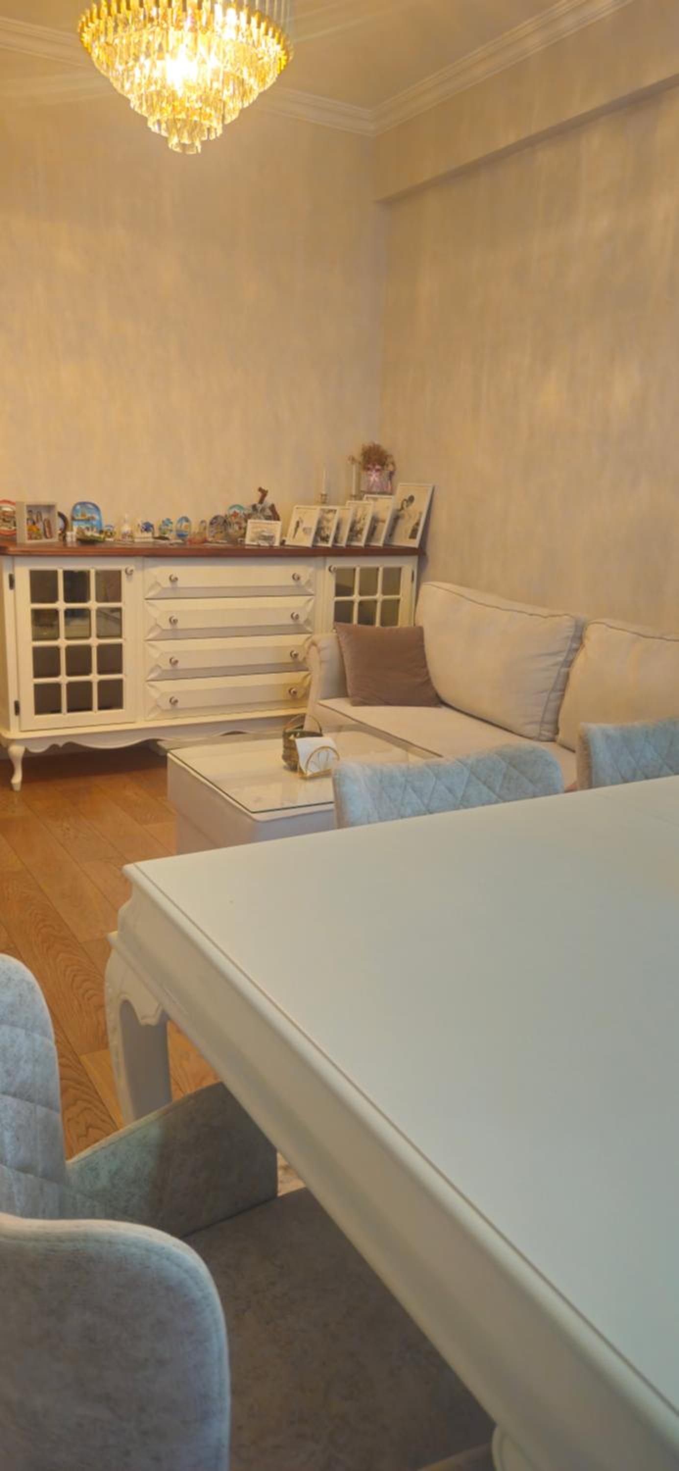 Apartment 23