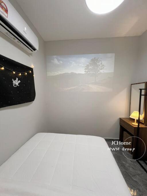 R3-Your Convenient Stay 1 min to KSL