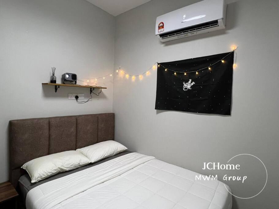 R3-Your Convenient Stay 1 min to KSL