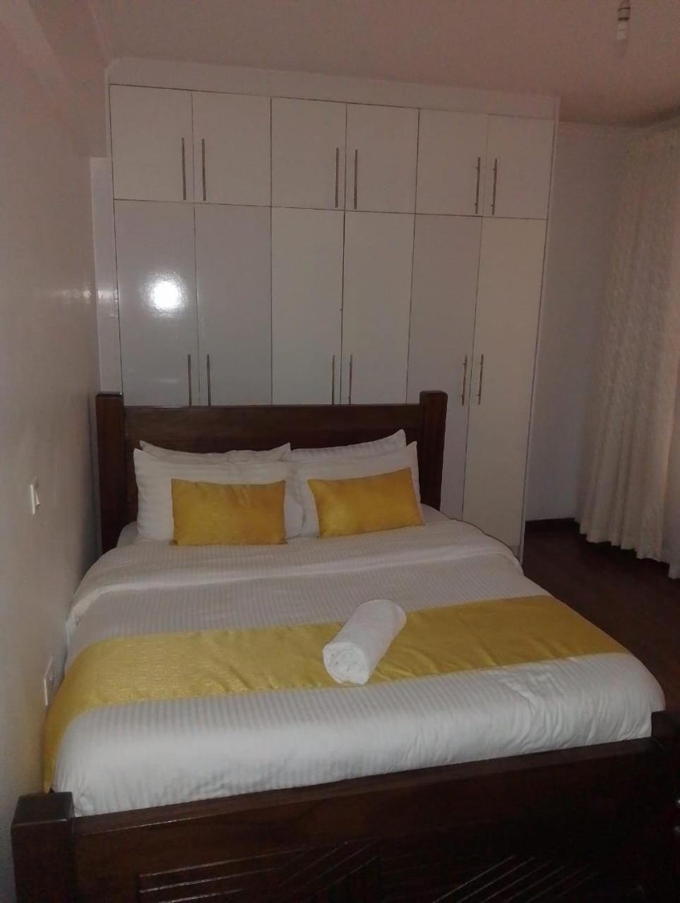 Elegant 3 bedroom at Rosewood residency