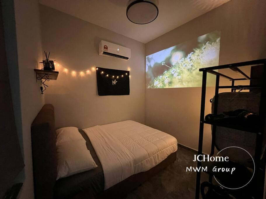R3-Your Convenient Stay 1 min to KSL