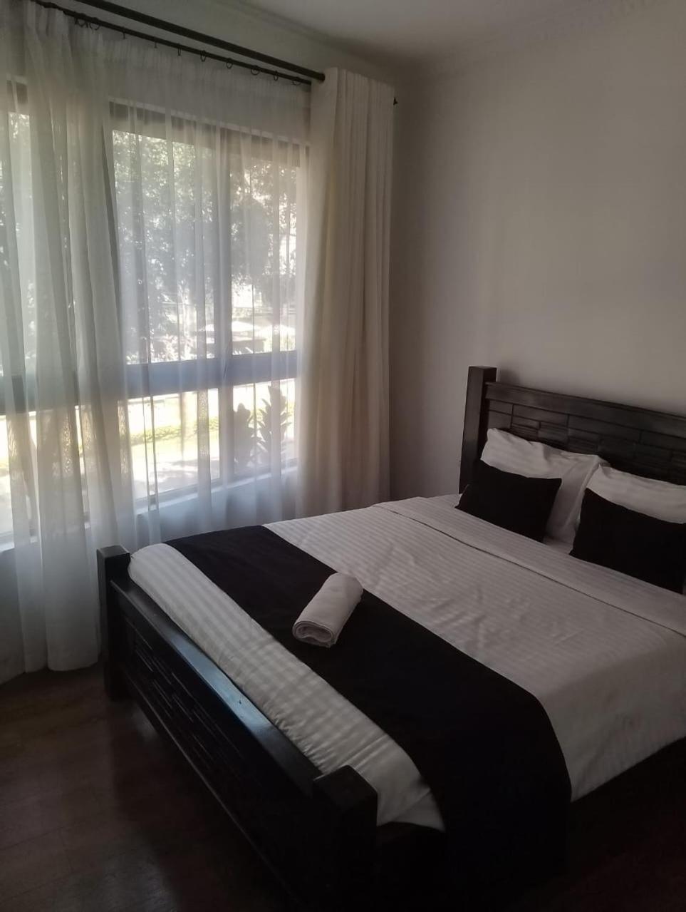 Elegant 3 bedroom at Rosewood residency