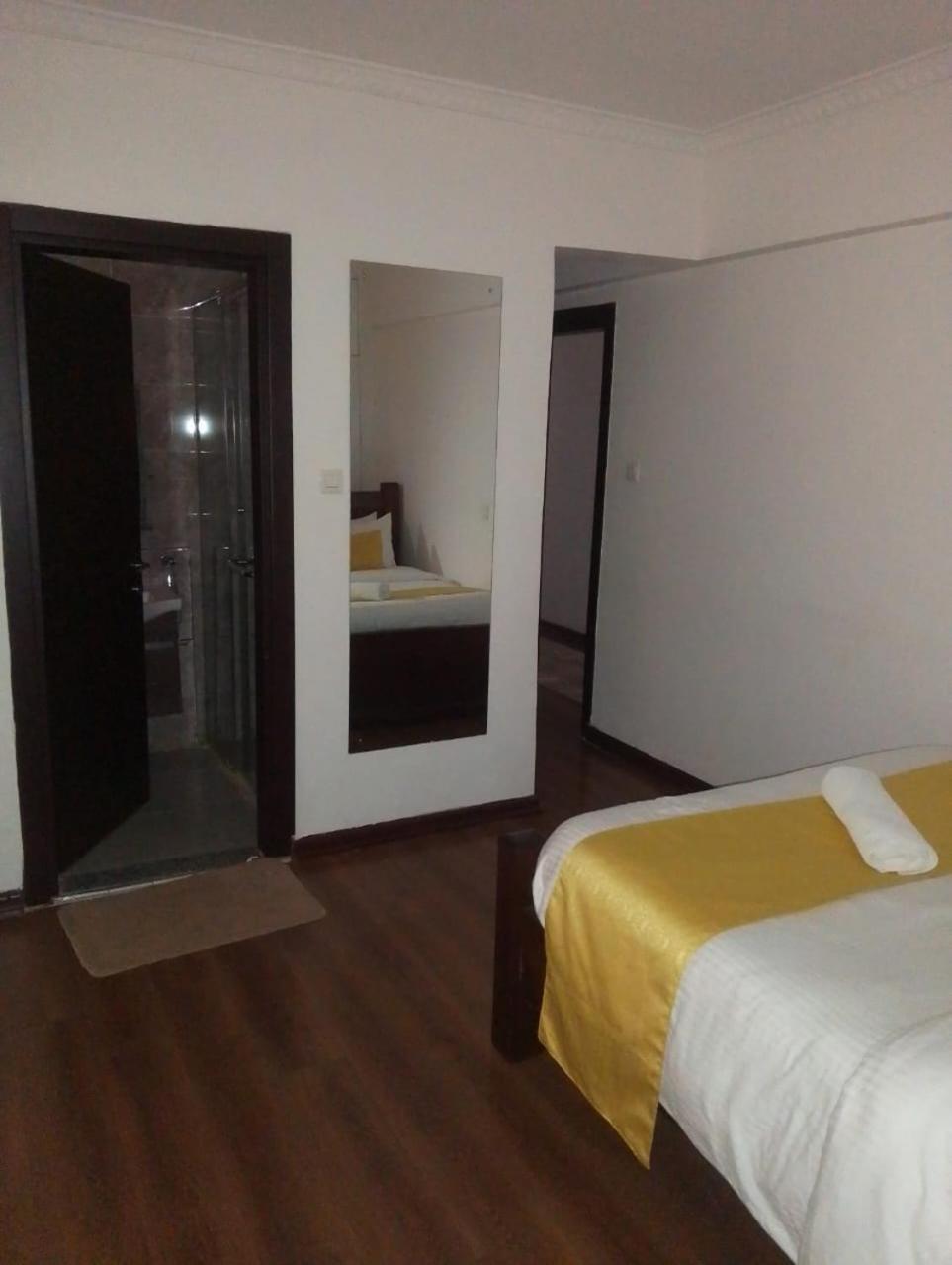 Elegant 3 bedroom at Rosewood residency