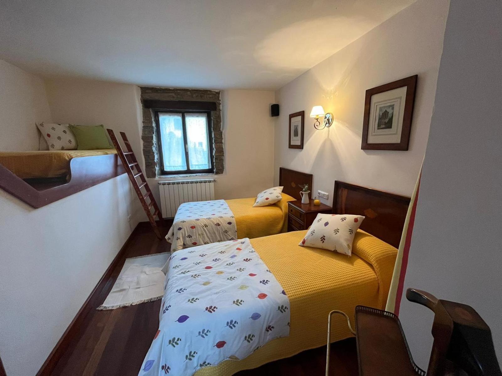 IZURRENEA Casa Rural