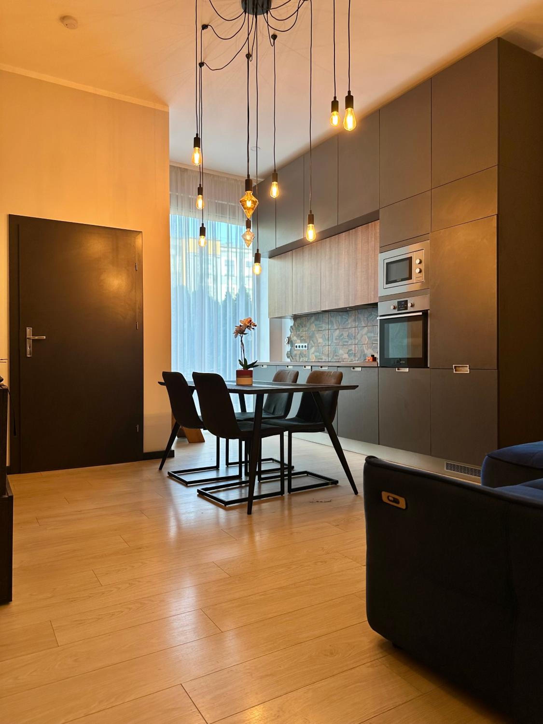 Elegant, 2 floor apartment view 4
