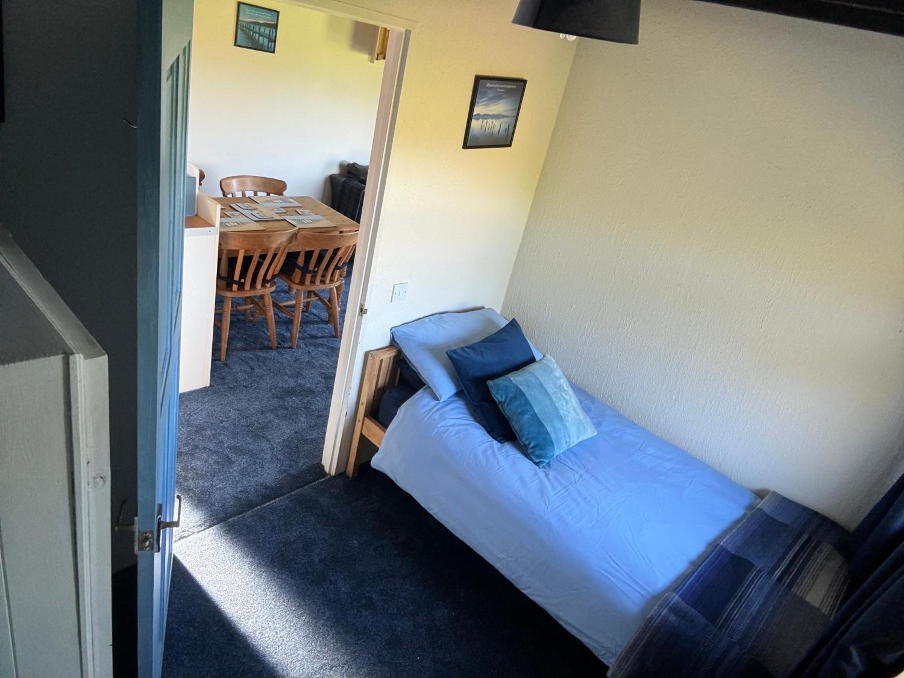 Cottage Sound Healing Retreat Centre near coast