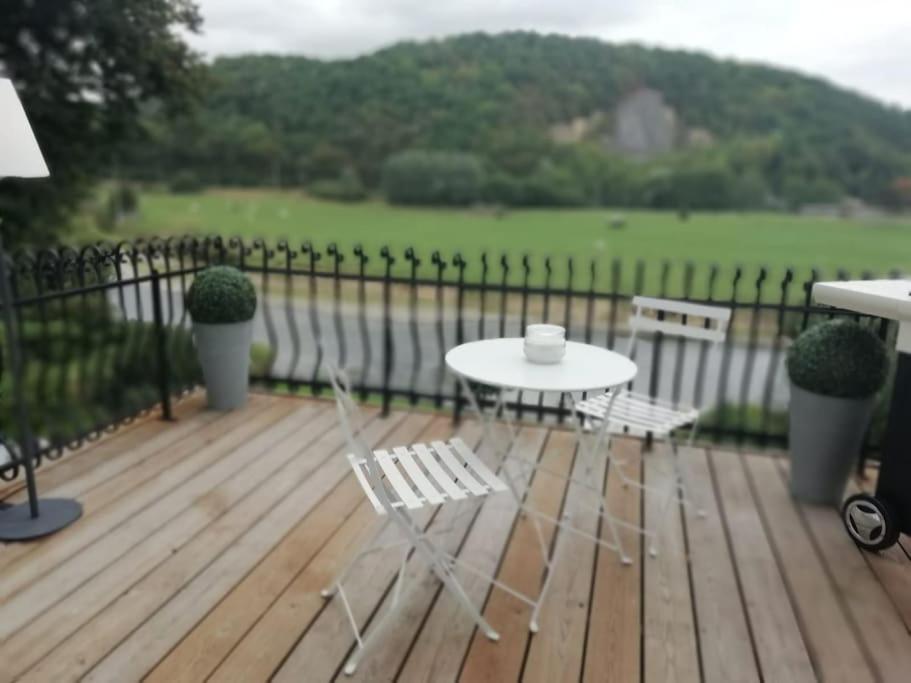 Chateau en bord d'Ourthe