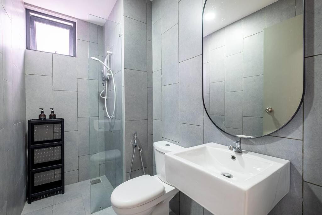 M Vertica Tower B by Feel Home
