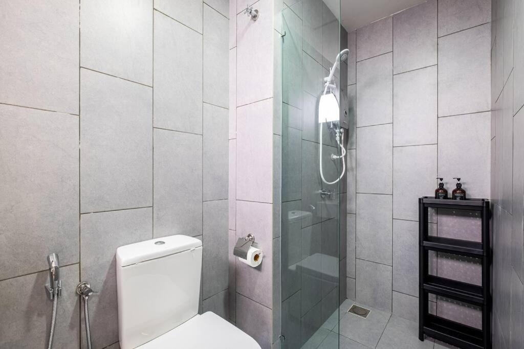 M Vertica Tower B by Feel Home