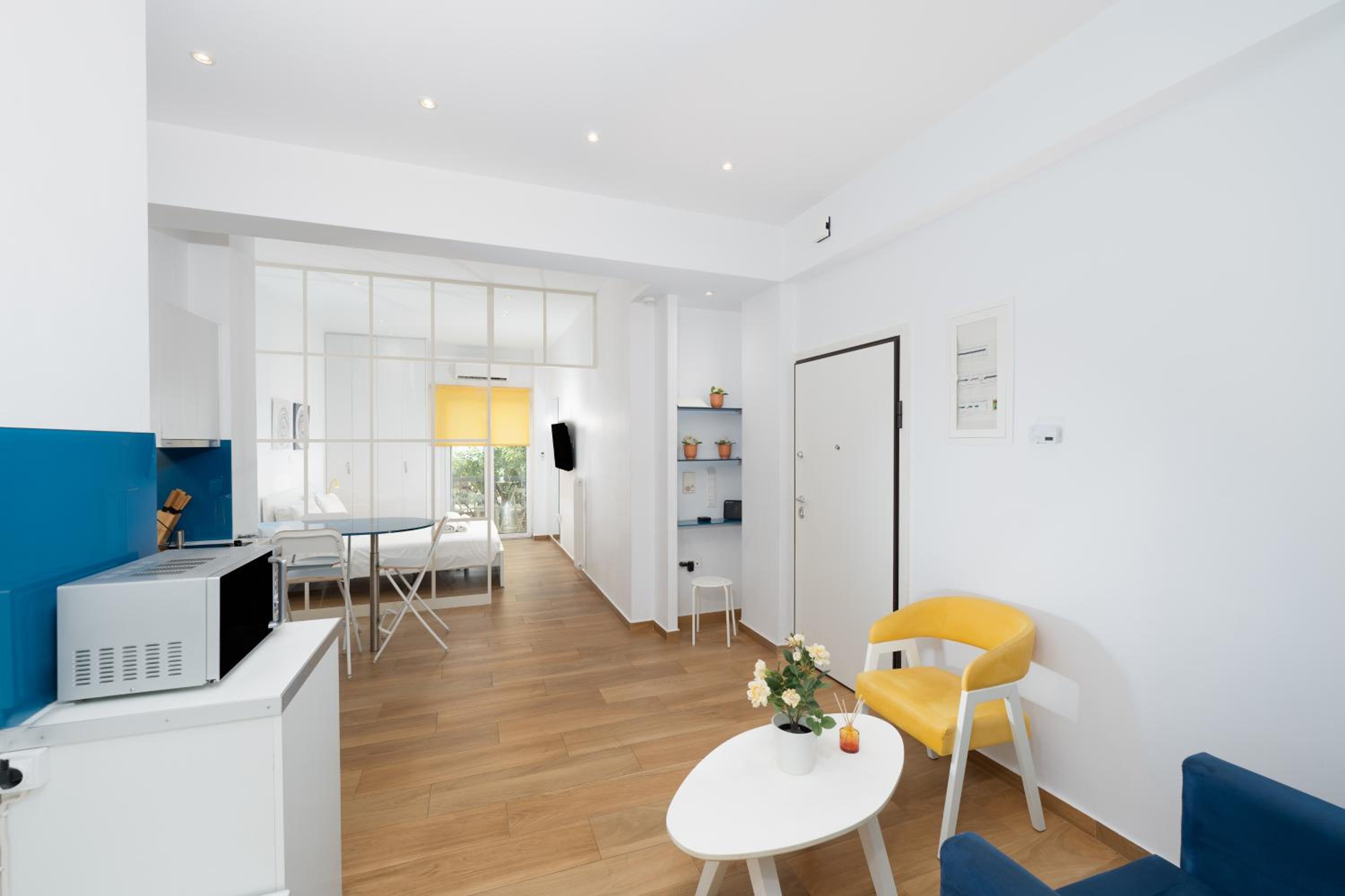 Charming Sunny Studio in Athens