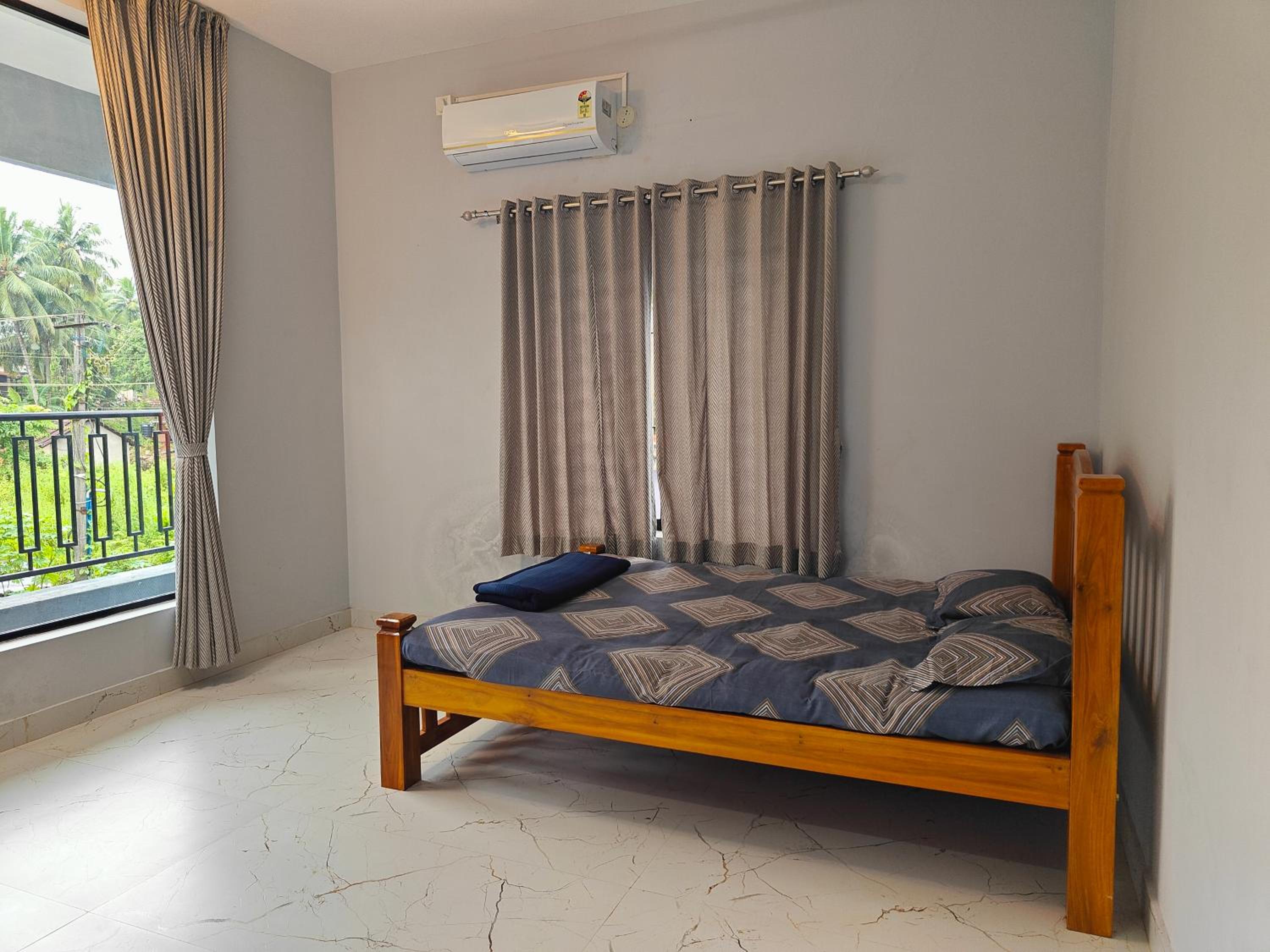 Sukruthi service apartment 3BHK view 4