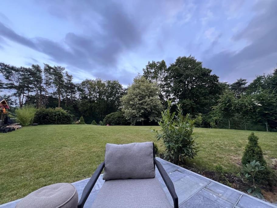 Villa in idyllic surroundings with pool and tennis