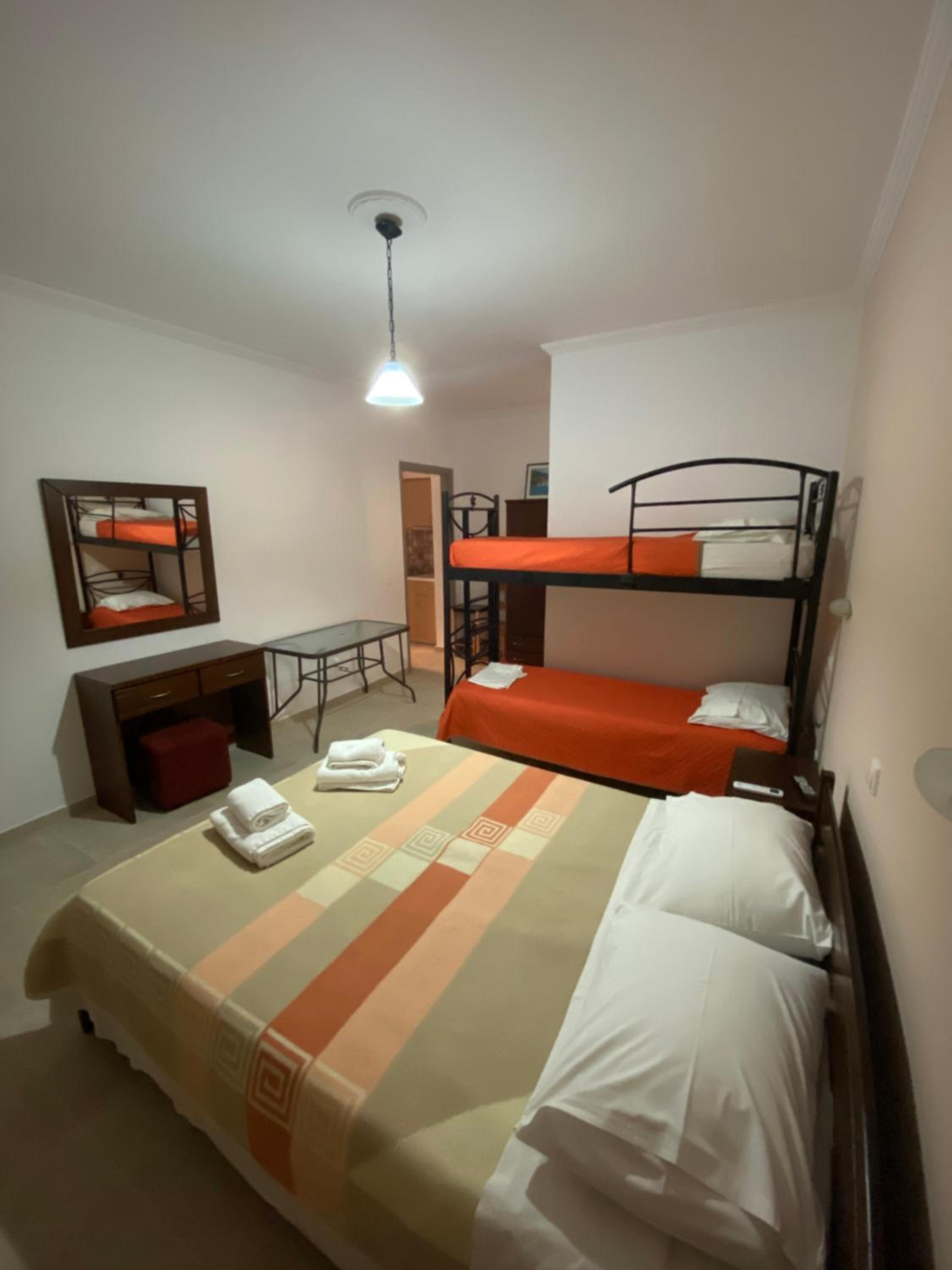 Studios&apartments Thomas